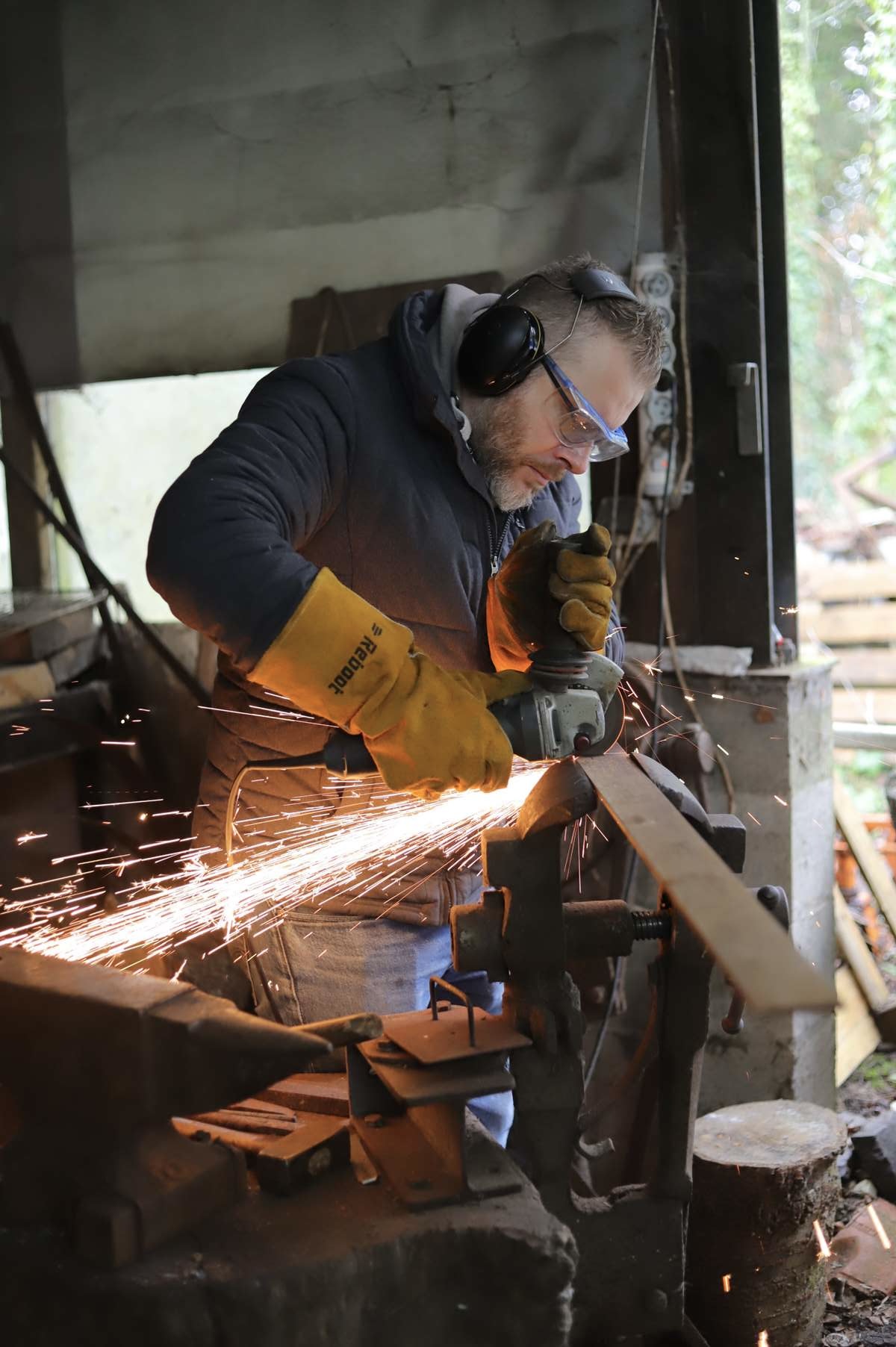 Détail d'atelier et de forge Carbone Stellaire